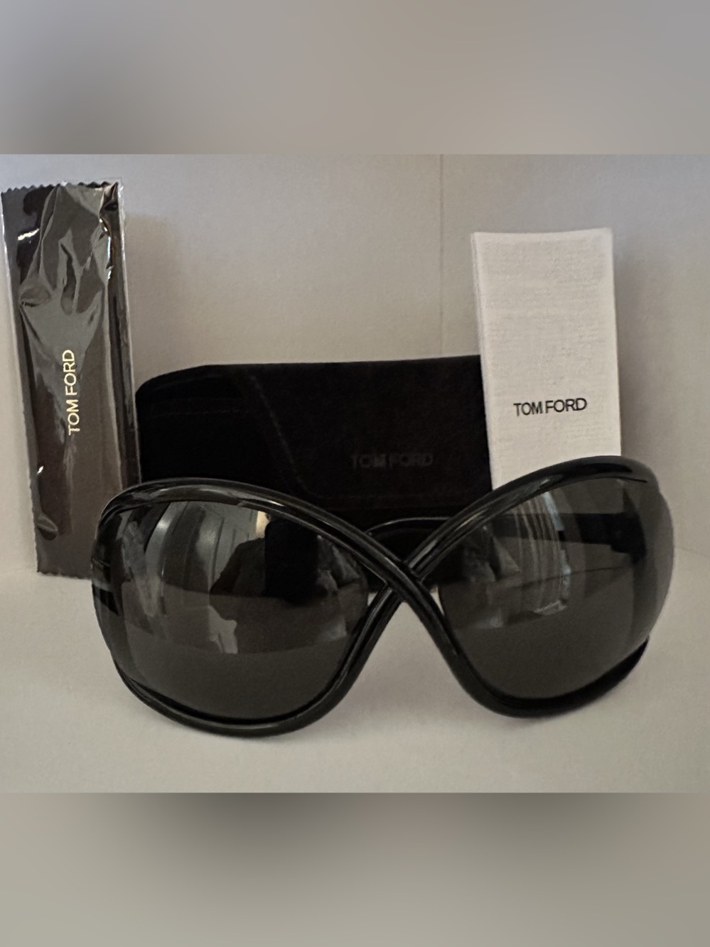 Tom Ford Bettina TF 1068 01A Black Oversized Sunglasses